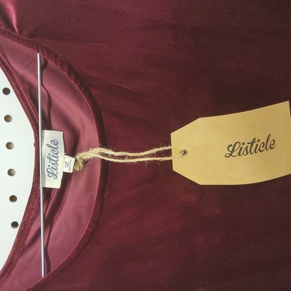 Listicle NWT red textured dress - Picture 2 of 7